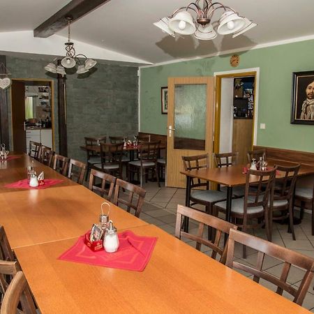 Hotel U Lip Trojanovice Frenštát pod Radhoštěm Екстериор снимка