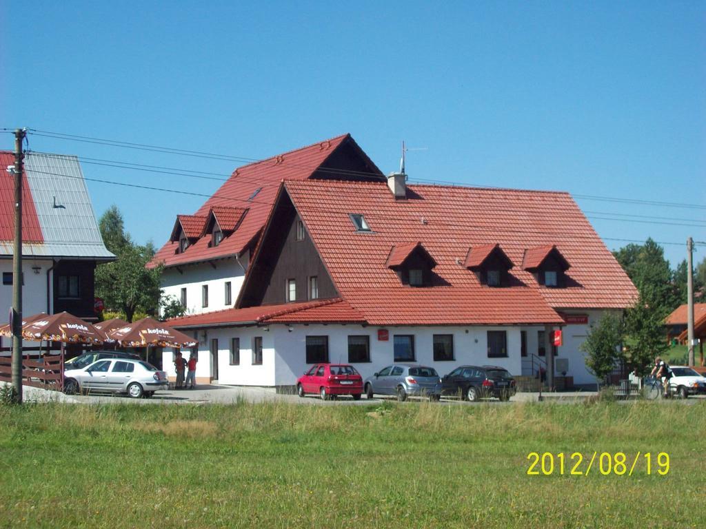 Hotel U Lip Trojanovice Frenštát pod Radhoštěm Екстериор снимка