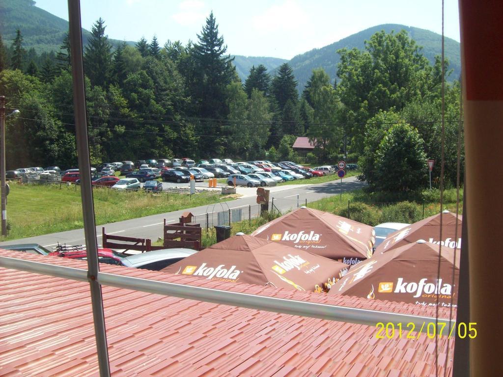 Hotel U Lip Trojanovice Frenštát pod Radhoštěm Екстериор снимка