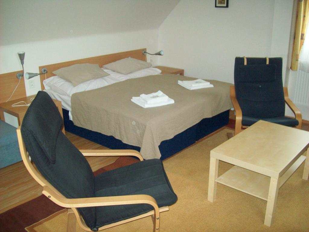 Hotel U Lip Trojanovice Frenštát pod Radhoštěm Стая снимка
